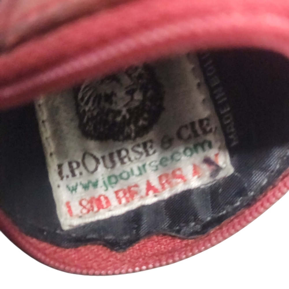 Red Apple-Shaped Coin Purse - Picture 4 of 10